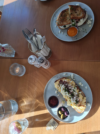 Photo of Wanasa Cafe - 869 Green Lanes, London N21 2QS